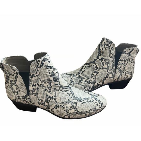Circus Sam Edelman Pipper Ankle Bootie Sz 8.5 Ivory Black Faux Snakeskin Leather - Picture 2 of 9